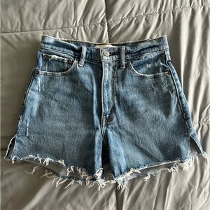 Abercrombie & Fitch Mom shorts